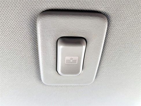 Used 2008 HUMMER H3 Luxury image 31