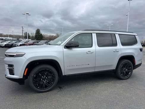 New 2026 Jeep Grand Wagoneer Limited image 3