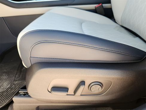 New 2026 Kia Carnival SX w/ SX Dark Edition Package image 17