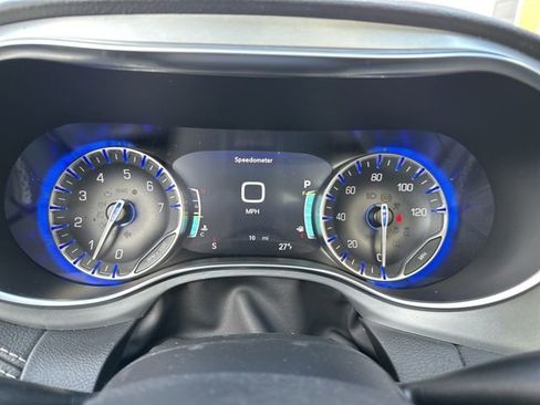 New 2026 Chrysler Pacifica Limited FWD image 29