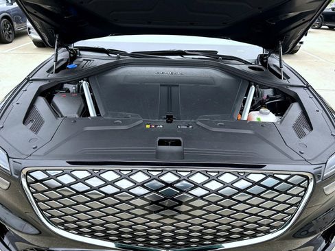 Used 2026 Genesis Electrified GV70 image 24