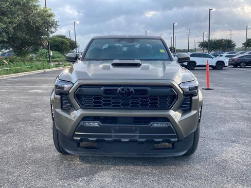 Used 2024 Toyota Tacoma TRD Sport RWD image 2