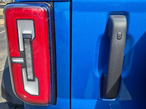 New 2026 Ford Bronco Badlands w/ Sasquatch Package image 14