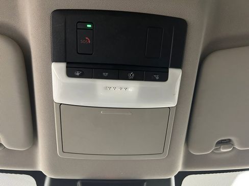 Used 2023 Nissan Rogue SV image 29