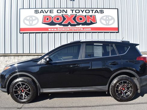 Used 2013 Toyota RAV4 LE image 4