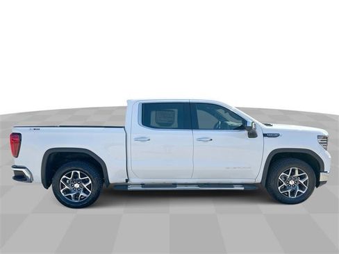New 2026 GMC Sierra 1500 SLT w/ SLT Premium Plus Package image 9
