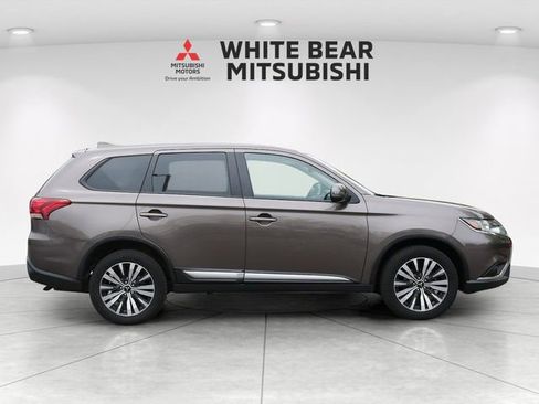 Used 2020 Mitsubishi Outlander SE AWD/4WD image 6