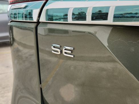 New 2026 Volkswagen Atlas SE image 10