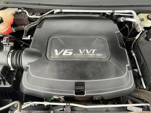Used 2015 Chevrolet Colorado Z71 AWD/4WD image 10