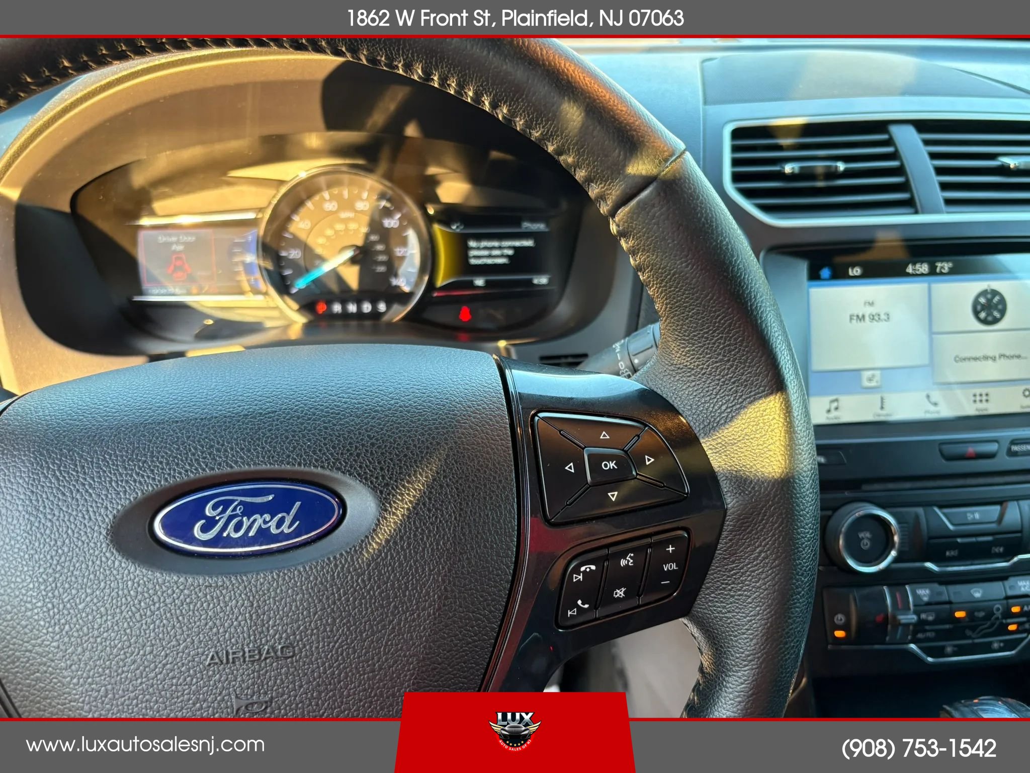 Used 2018 Ford Explorer XLT w/ Equipment Group 202A AWD/4WD image 31