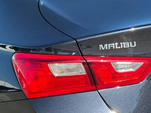 Used 2023 Chevrolet Malibu LT FWD image 33