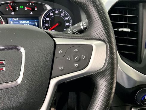Used 2023 GMC Acadia SLE w/ LPO, Floor Liner Package FWD image 12