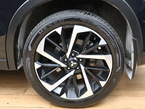 Used 2022 Mitsubishi Outlander SE FWD image 12