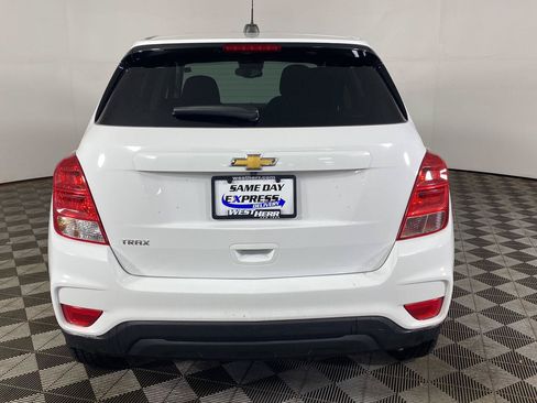 Used 2020 Chevrolet Trax LS w/ Tint and Cruise Package FWD image 16