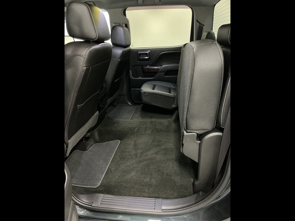 Used 2017 GMC Sierra 1500 SLT w/ SLT Premium Package AWD/4WD image 15
