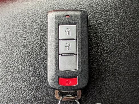 New 2025 Mitsubishi Eclipse Cross LE image 29