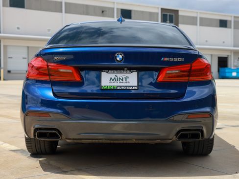 Used 2018 BMW M550i xDrive image 15