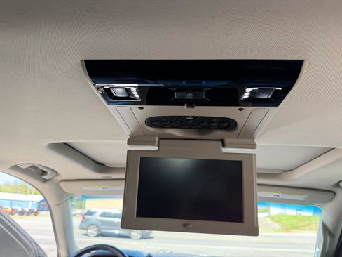 Used 2018 GMC Yukon Denali w/ Denali Ultimate Package image 19