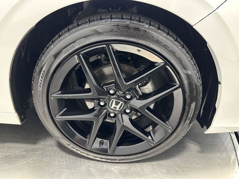 Certified 2024 Honda Civic Sport image 9