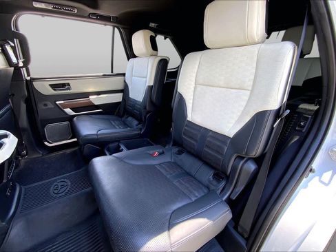 Used 2023 Toyota Sequoia Capstone RWD image 20