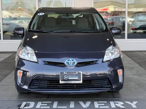 Used 2015 Toyota Prius Two image 4