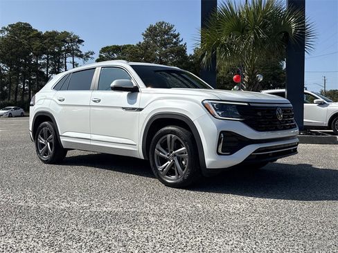 Certified 2024 Volkswagen Atlas Cross Sport SEL R-Line image 9