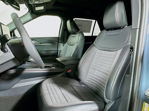 New 2026 Ford Explorer ST-Line w/ ST-Line Street Pack AWD/4WD image 10