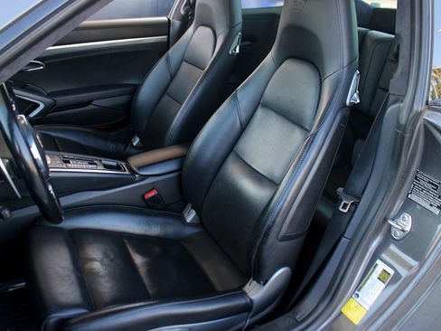 Used 2013 Porsche 911 Carrera 4S AWD/4WD image 16