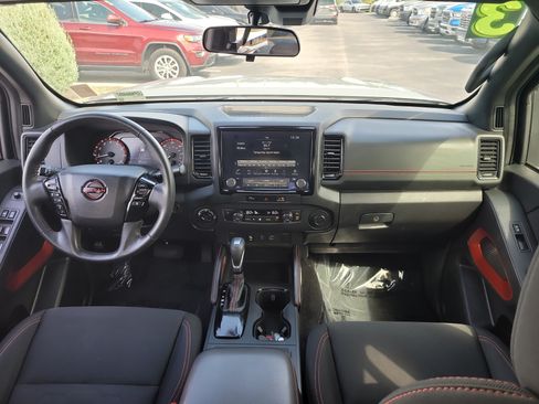 Used 2023 Nissan Frontier PRO-4X w/ Technology Package AWD/4WD image 15