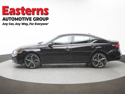 Used 2023 Nissan Altima 2.5 SR w/ SR Premium Package AWD/4WD image 60