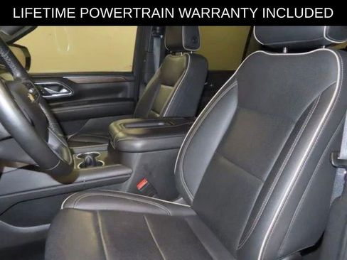 Used 2024 Chevrolet Suburban Premier RWD image 13