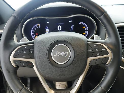Used 2017 Jeep Grand Cherokee Limited w/ Luxury Group II AWD/4WD image 31