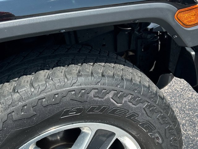 Used 2020 Jeep Wrangler Unlimited Sahara AWD/4WD image 15
