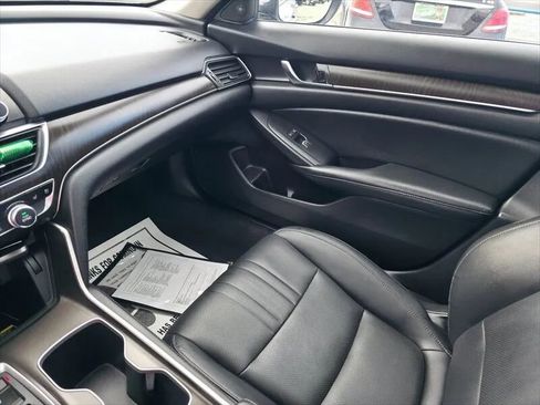 Used 2021 Honda Accord Touring image 29