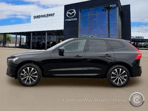 Used 2025 Volvo XC60 B5 Plus AWD/4WD image 3
