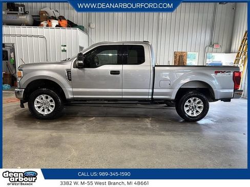 Used 2020 Ford F250 XLT w/ FX4 Off-Road Package AWD/4WD image 5