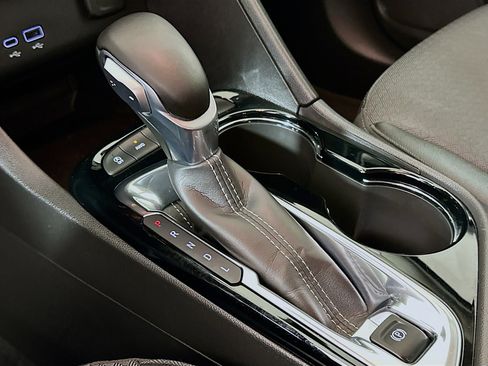 Used 2025 Buick Encore GX Preferred image 24