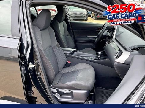 Used 2021 Toyota C-HR LE FWD image 7