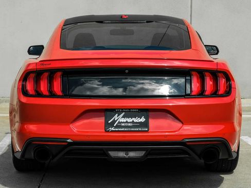 Used 2019 Ford Mustang Premium RWD image 9