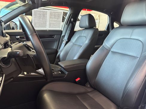 Used 2023 Honda Civic Sport Touring image 5
