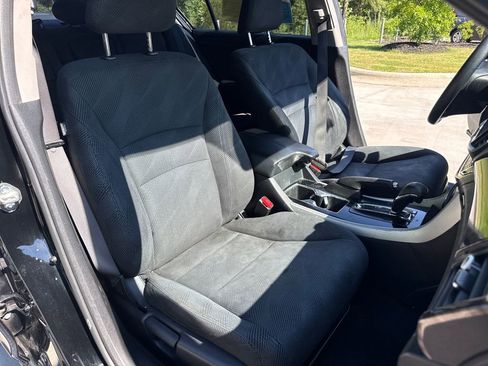 Certified 2017 Honda Accord EX image 34