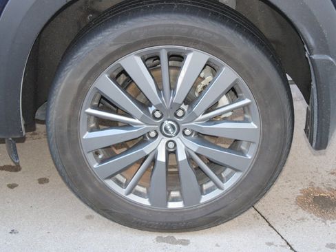 Certified 2024 Nissan Pathfinder SL w/ SL Premium Package image 31