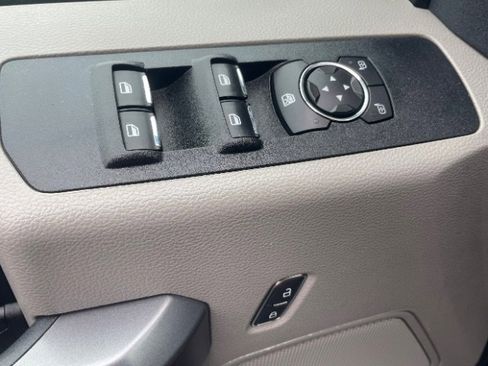 Used 2022 Ford F350 XLT AWD/4WD image 9