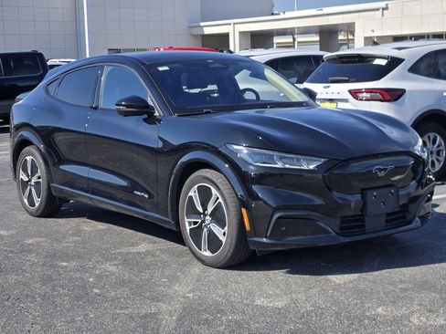 New 2023 Ford Mustang Mach-E Premium image 3