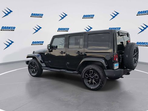 Used 2017 Jeep Wrangler Unlimited Sahara image 6