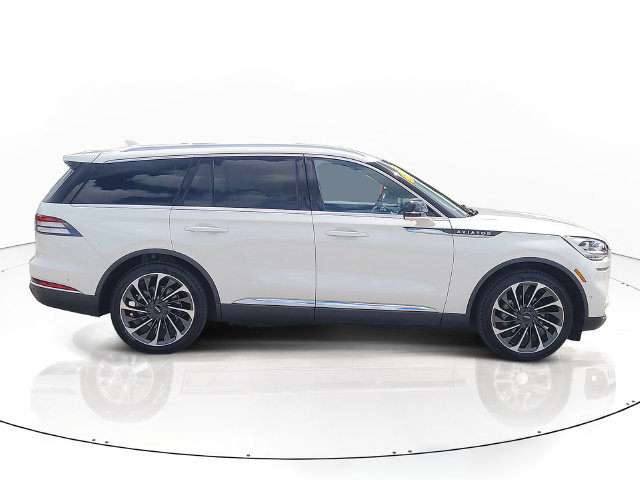 Used 2023 Lincoln Aviator Reserve w/ Equipment Group 201A RWD image 4