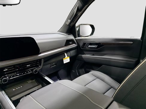 New 2026 Chevrolet Tahoe Premier image 25