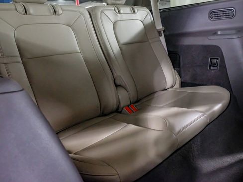 Used 2022 Lincoln Aviator Reserve w/ Equipment Group 201A AWD/4WD image 38