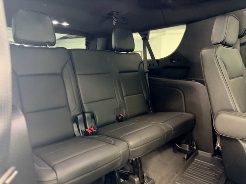 Used 2022 GMC Yukon XL Denali w/ Denali Ultimate Package AWD/4WD image 38
