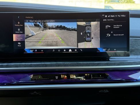 Used 2025 BMW i7 eDrive50 image 30